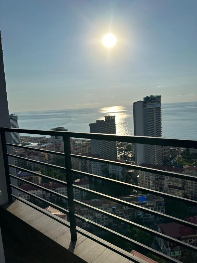 Pirosmani Mini Hotel Batumi Exterior foto