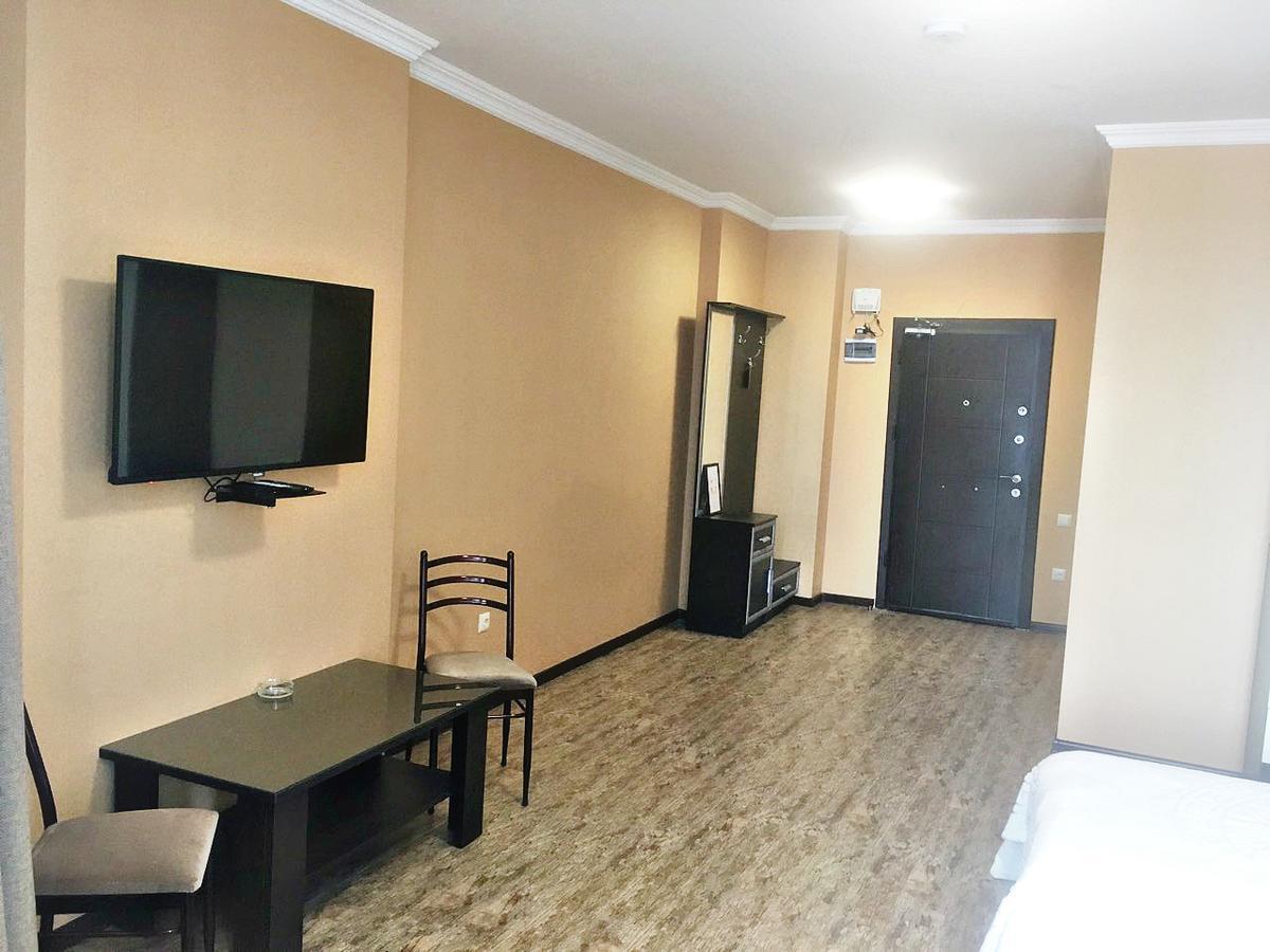 Pirosmani Mini Hotel Batumi Exterior foto